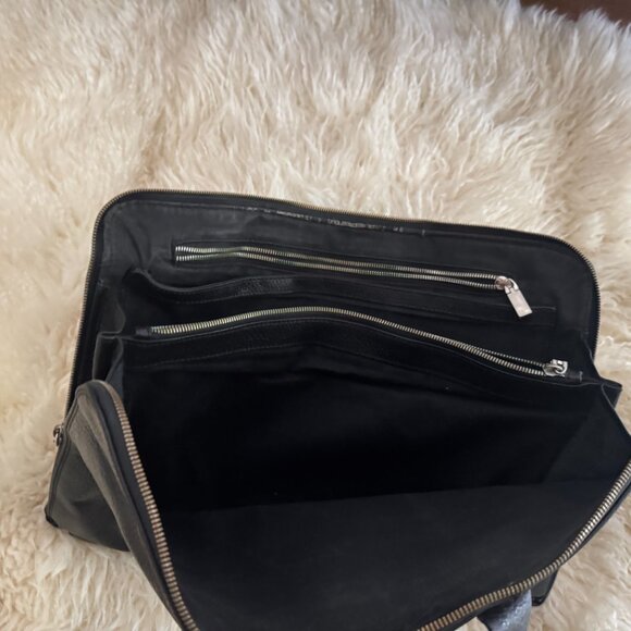 GIANNI ALTIERI FULL GRAIN ITALIAN LEATHER FERRARI BRIEFCASE, BLACK, 17"X12"X1" - Picture 4 of 8